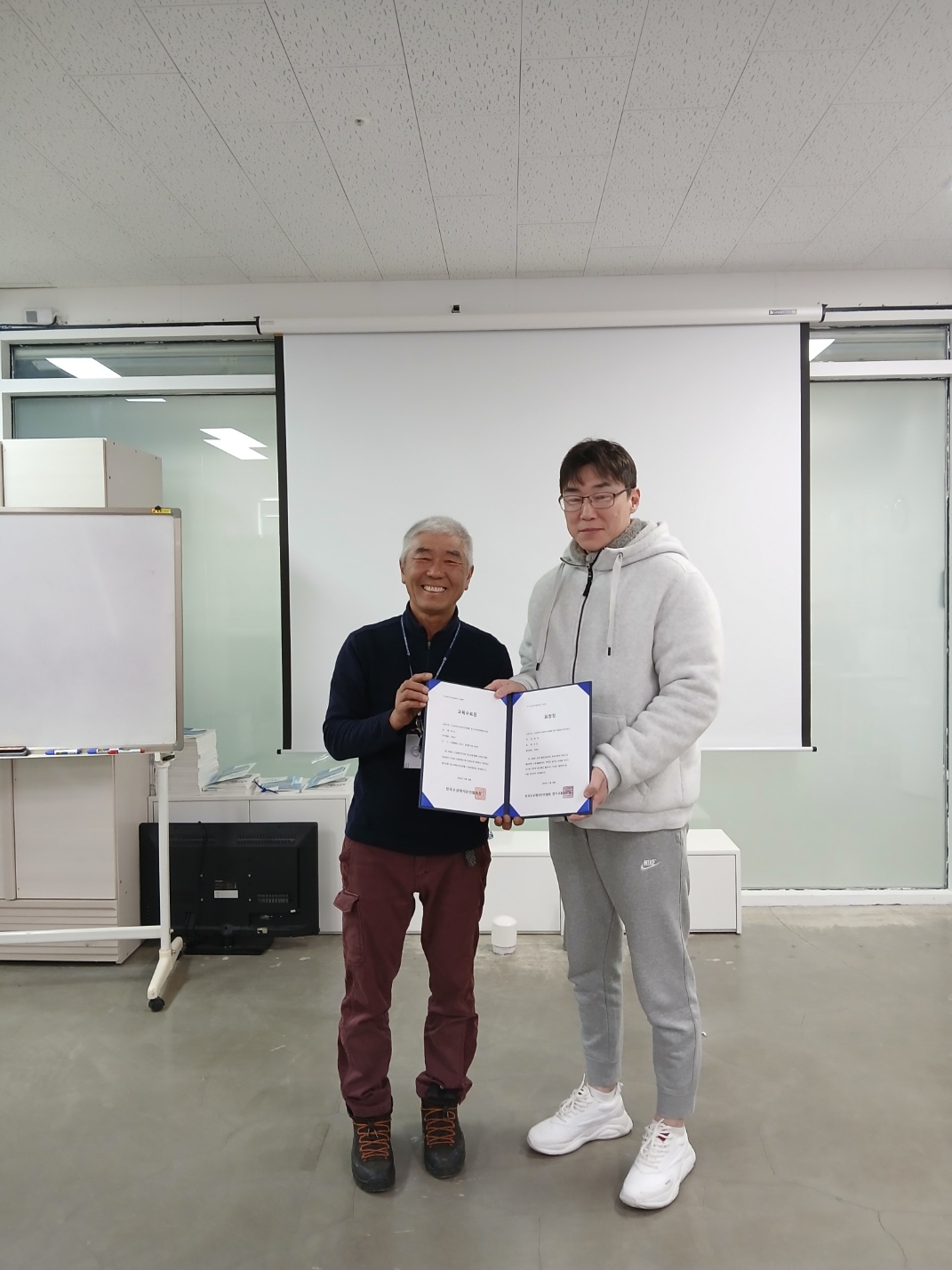 KakaoTalk_20241223_155010402_01.jpg